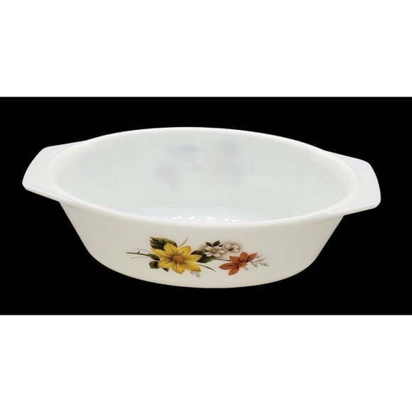 Vintage Pyrex England Autumn Glory Retro Oven Safe Milk Glass Casserole Dish - Picture 6 of 8
